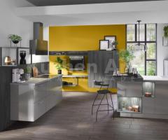 Cuisine minimaliste gris perle et bois gris