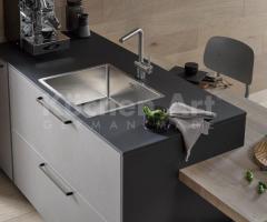 Cuisine METEOR acier brossé | Design industriel & structuré