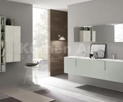 Salle de bains moderne vert pastel – Élégance douce et rangements modulables